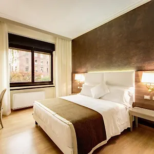 Romana 4*, Milano Italia